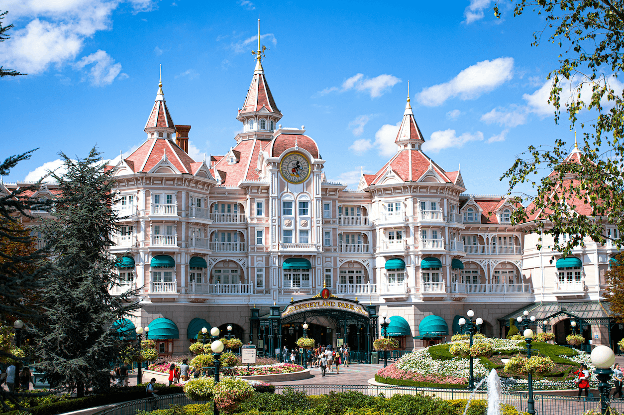 disneyland paris entrance